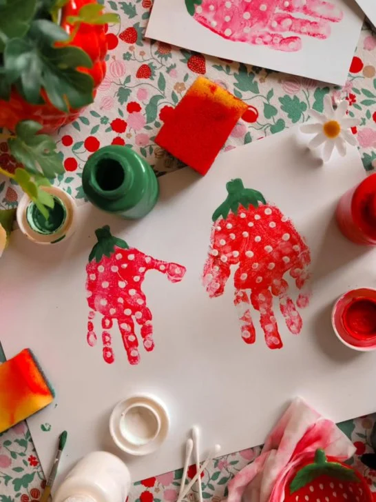 10 Jovial Hand Print Art Ideas for Kids